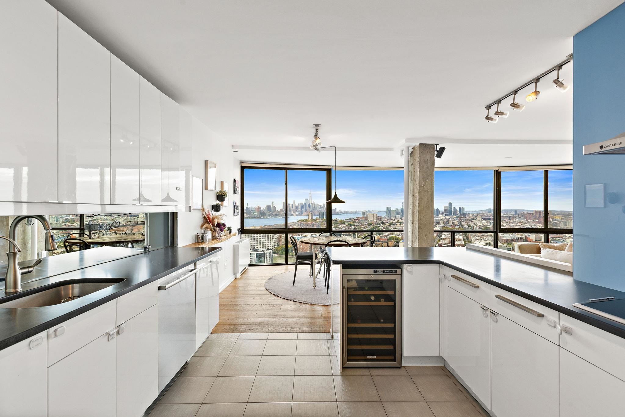 380 MOUNTAIN RD Unit: 1813