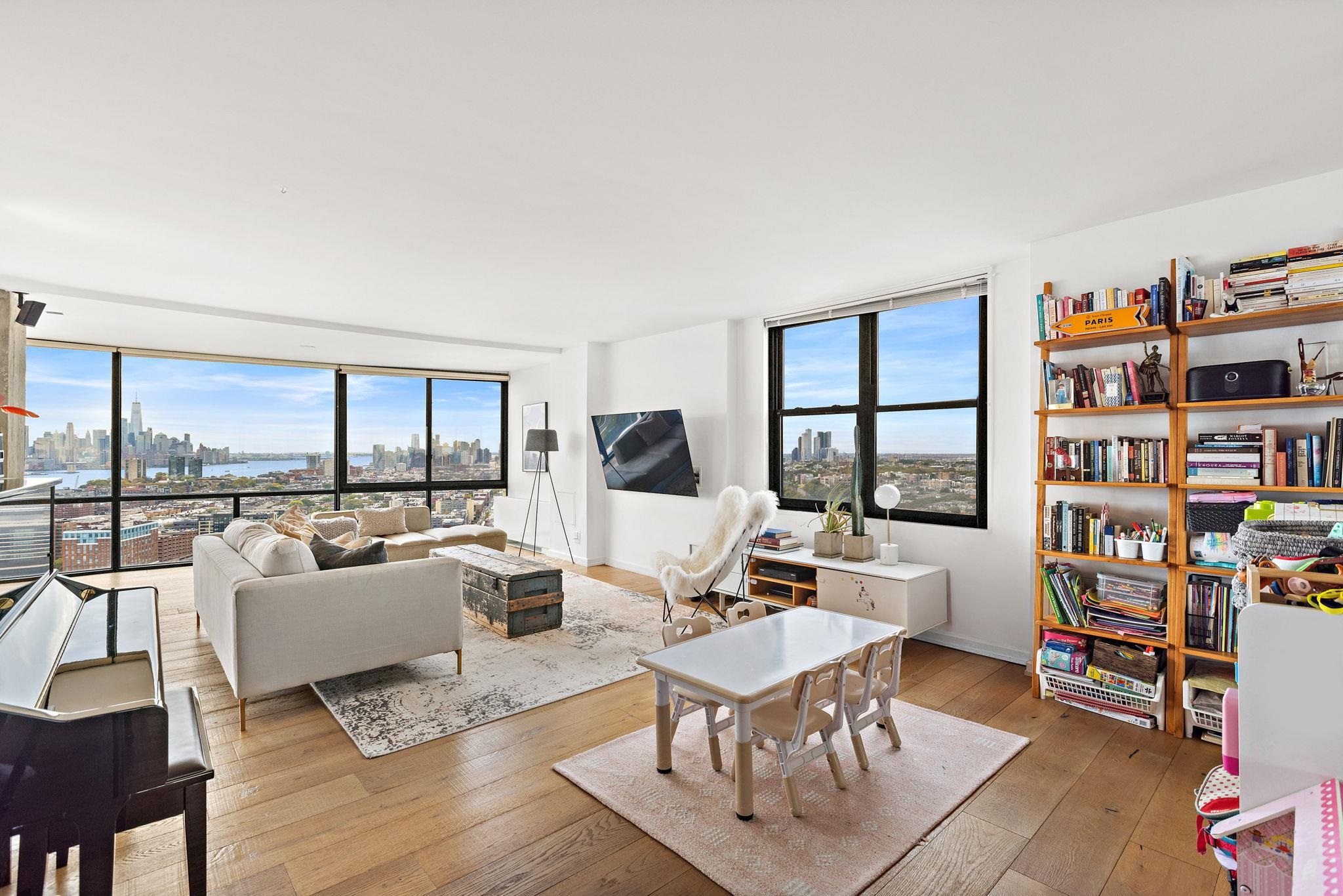 380 MOUNTAIN RD Unit: 1813