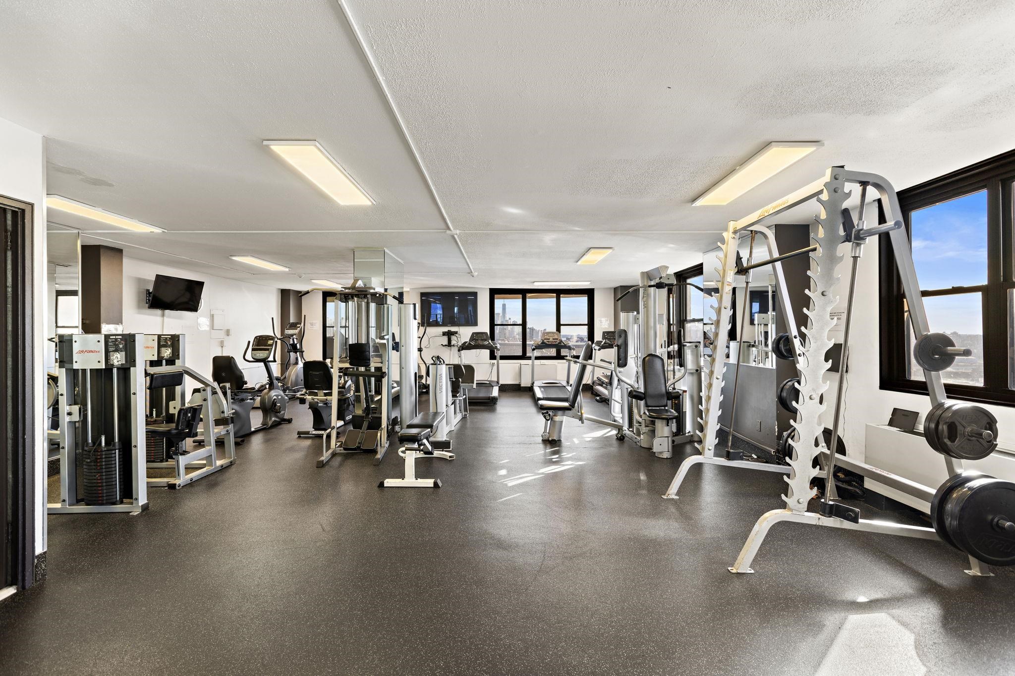 380 MOUNTAIN RD Unit: 1813