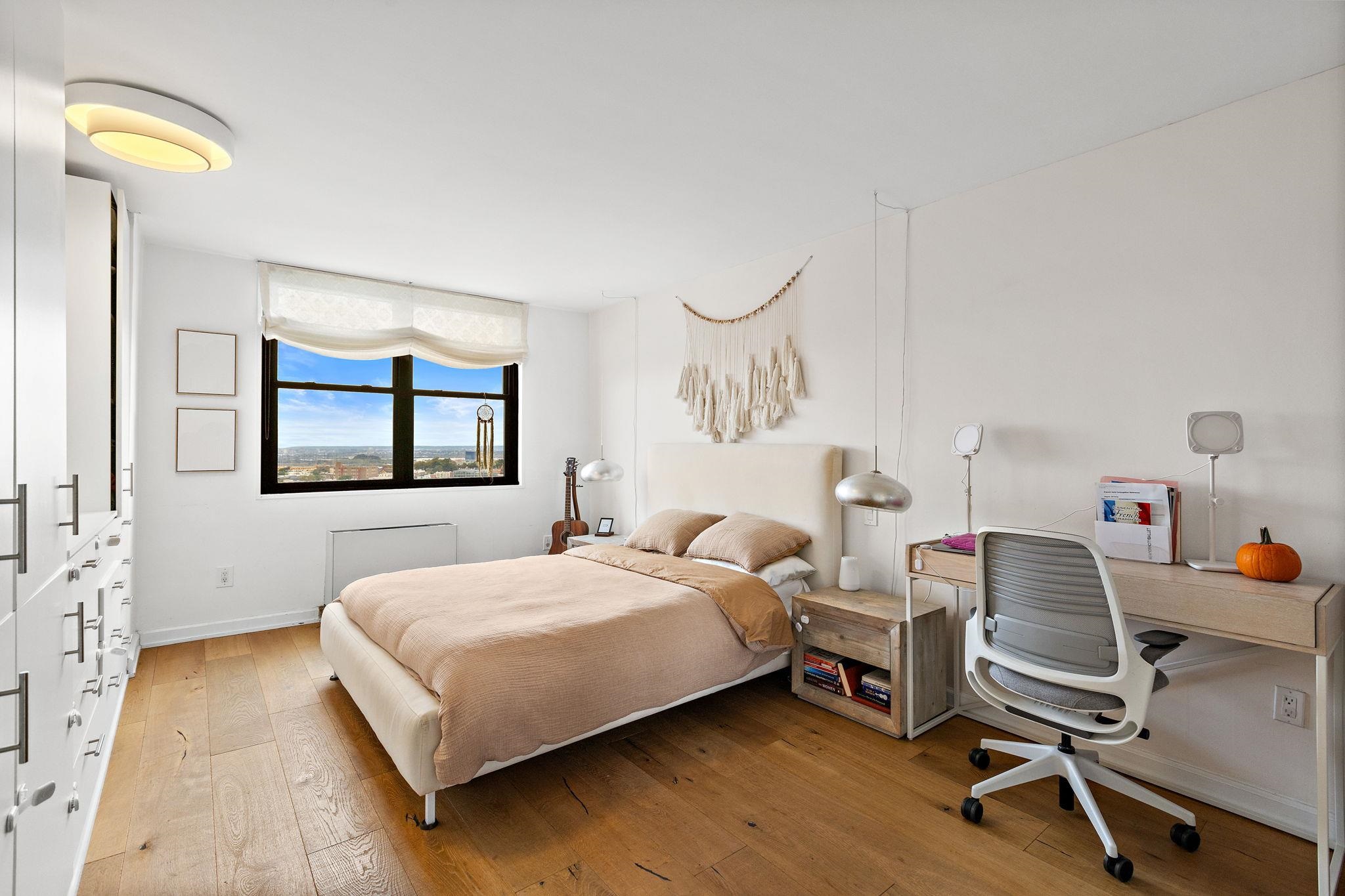 380 MOUNTAIN RD Unit: 1813