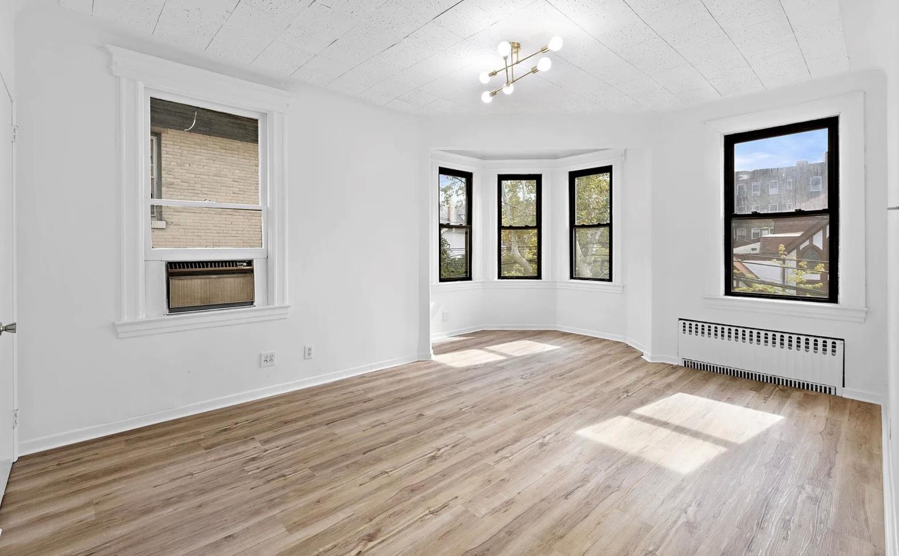 56 CLIFTON TERRACE Unit: 2