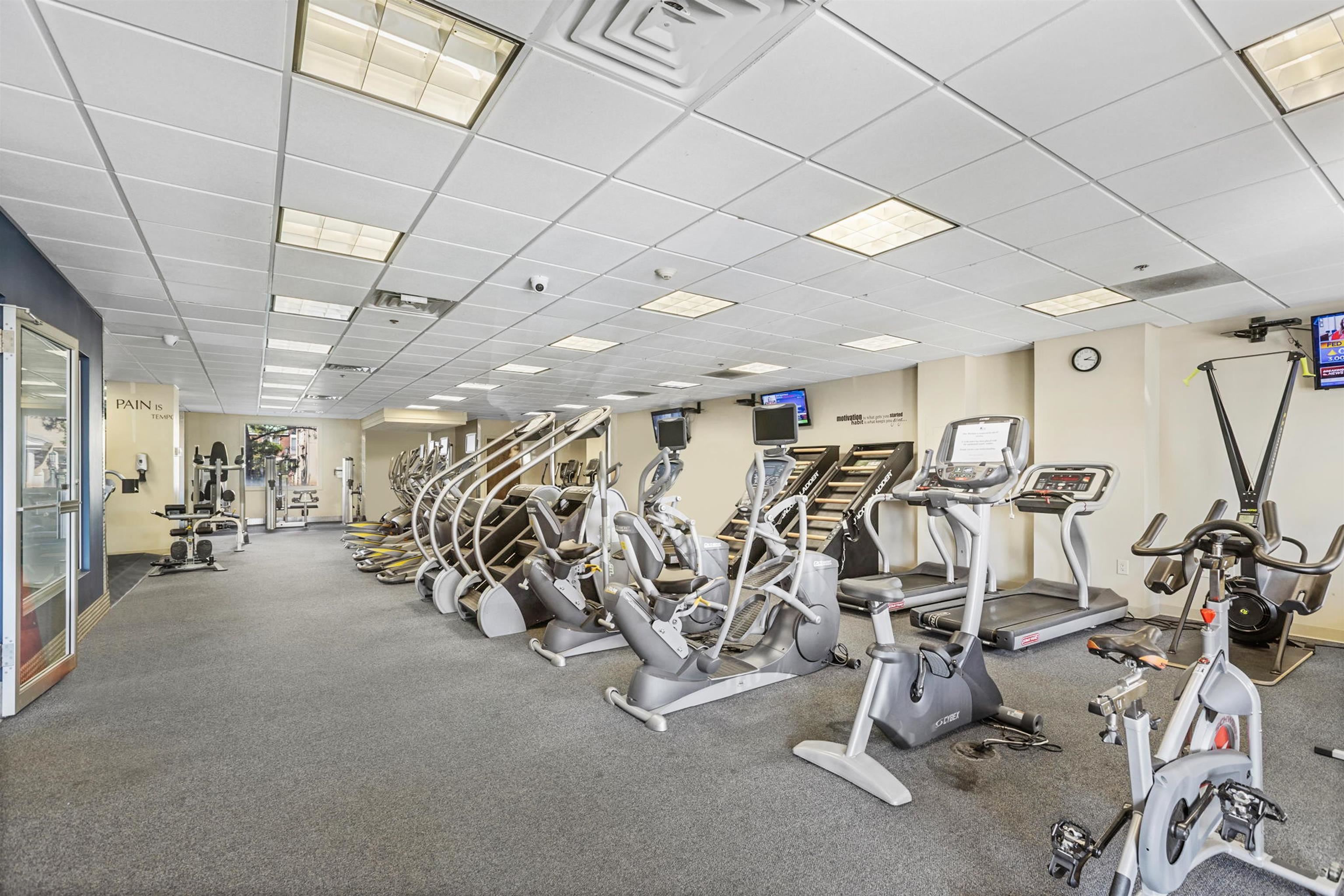 110 SHEARWATER CT EAST Unit: 33