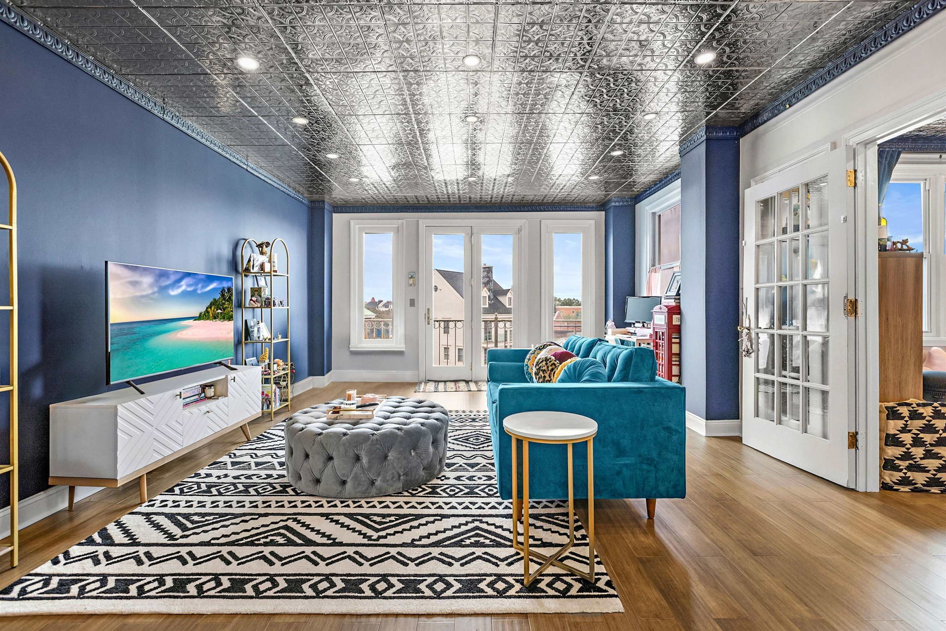 110 SHEARWATER CT EAST Unit: 33