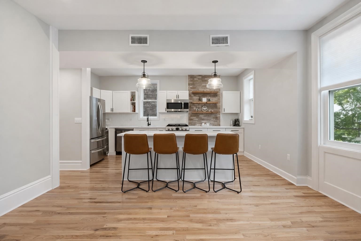 161 NESBIT ST Unit: 2