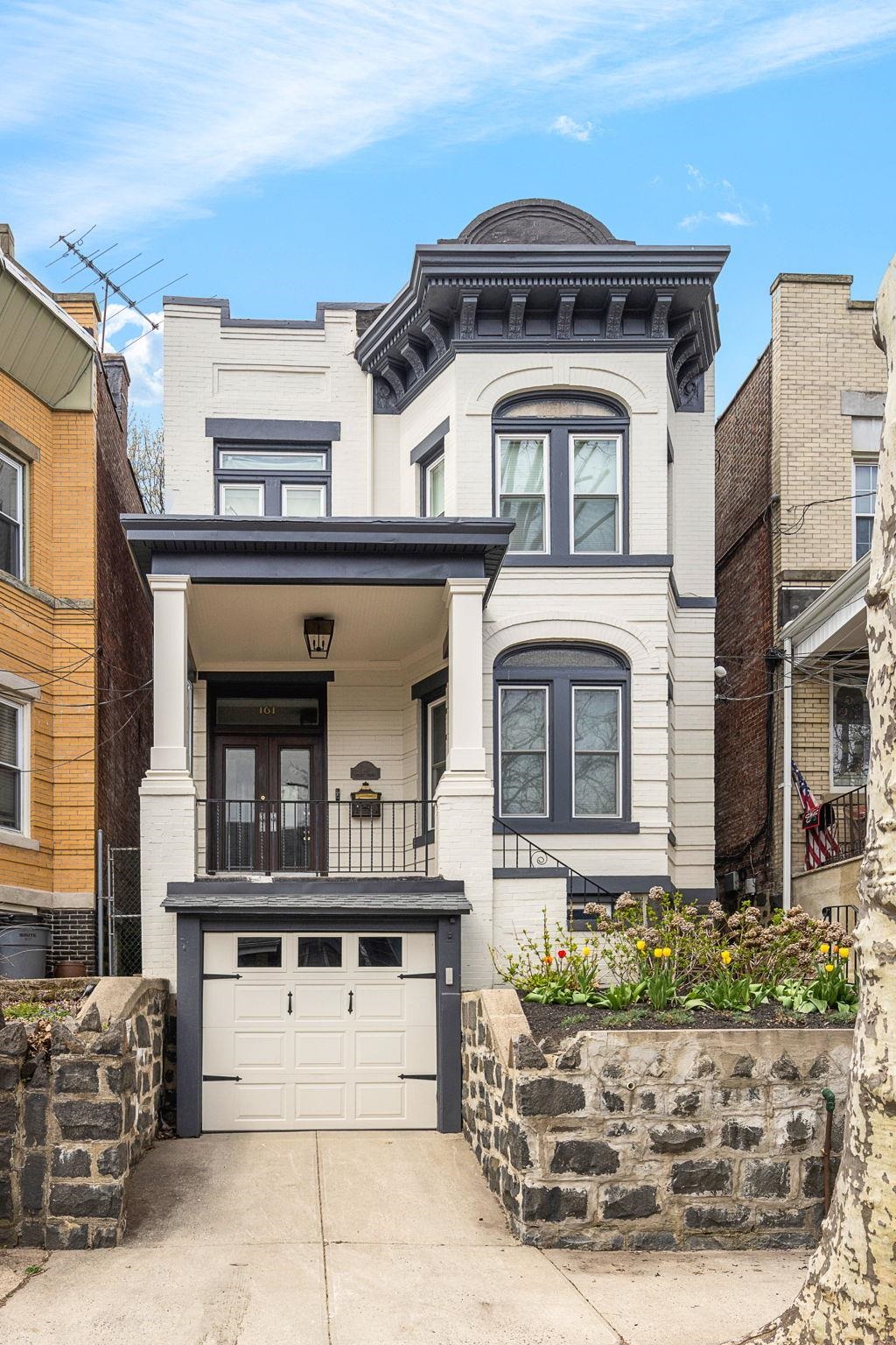 161 NESBIT ST Unit: 2