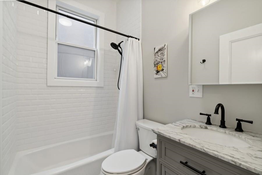 161 NESBIT ST Unit: 2