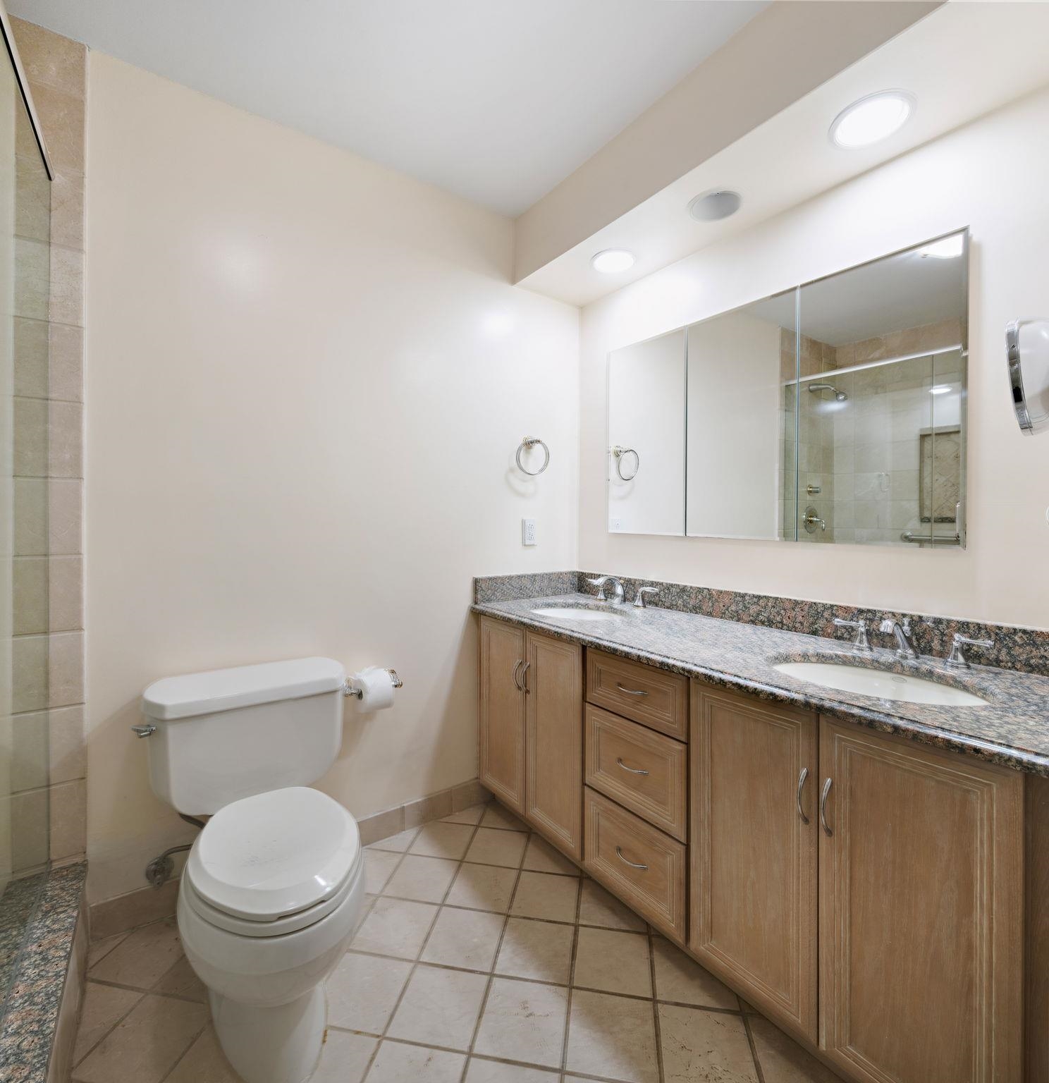 1307 HARMON COVE TOWER Unit: 1307