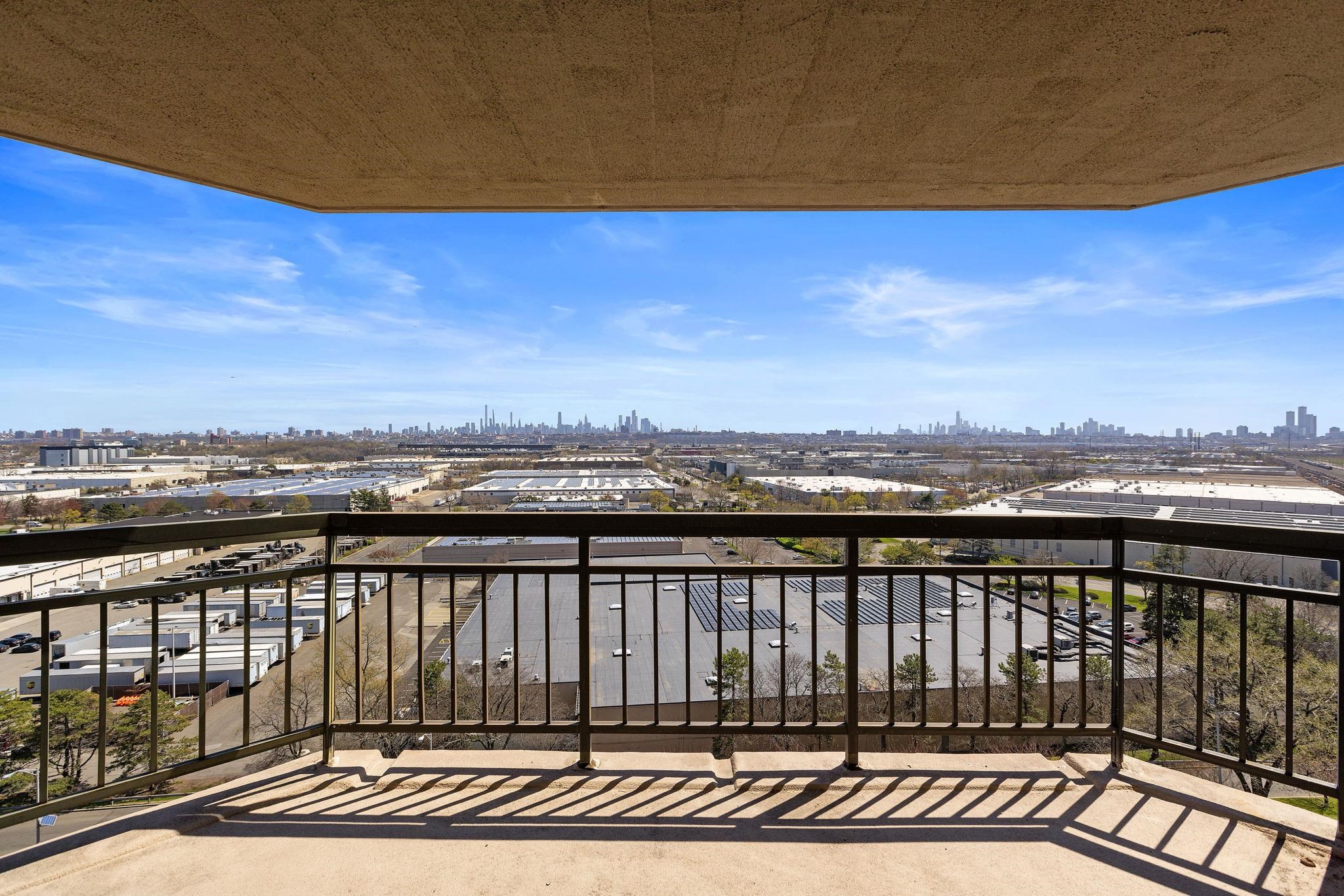 1307 HARMON COVE TOWER Unit: 1307
