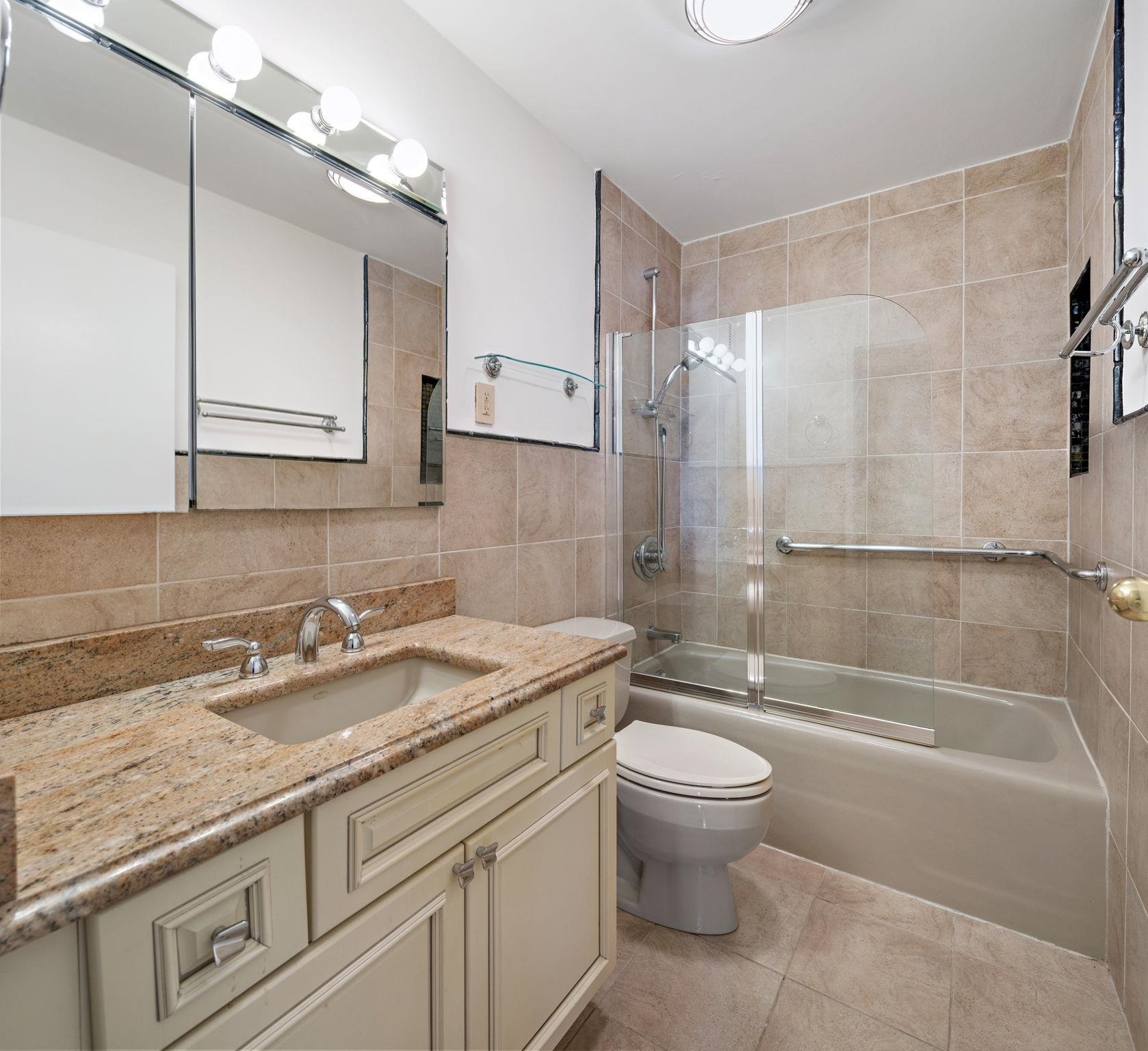 1307 HARMON COVE TOWER Unit: 1307