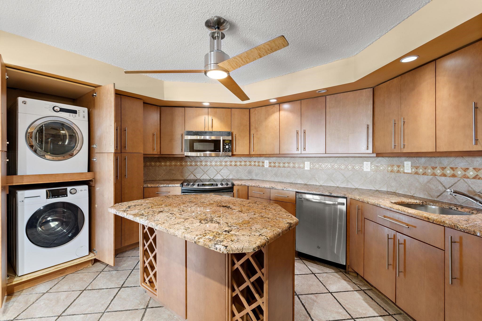 1307 HARMON COVE TOWER Unit: 1307
