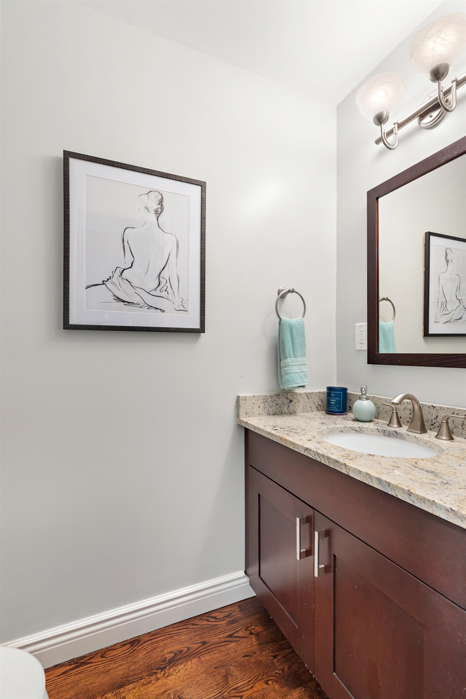 137 20TH ST Unit: B