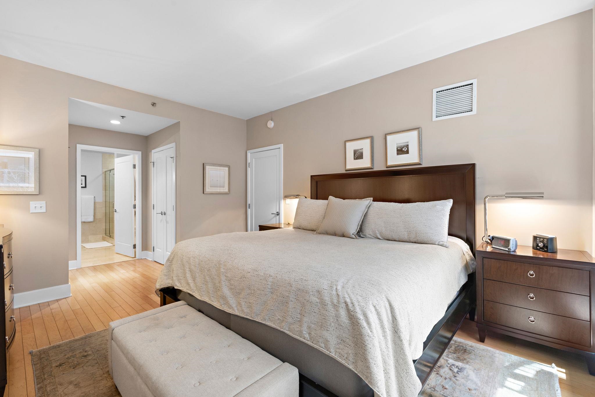 1125 MAXWELL LANE Unit: 222