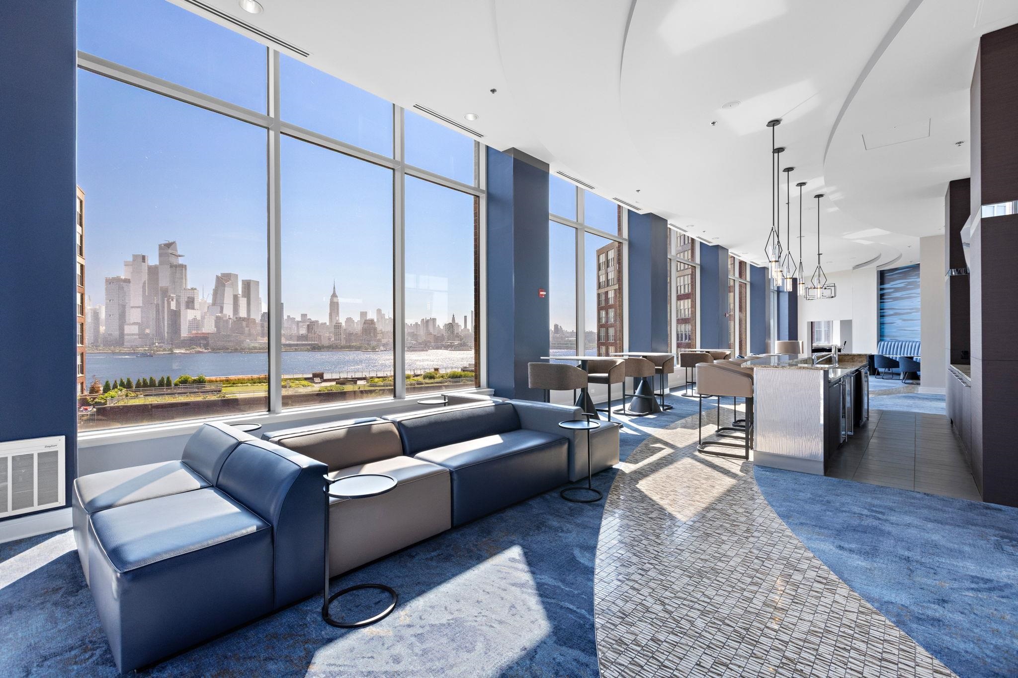 1125 MAXWELL LANE Unit: 222