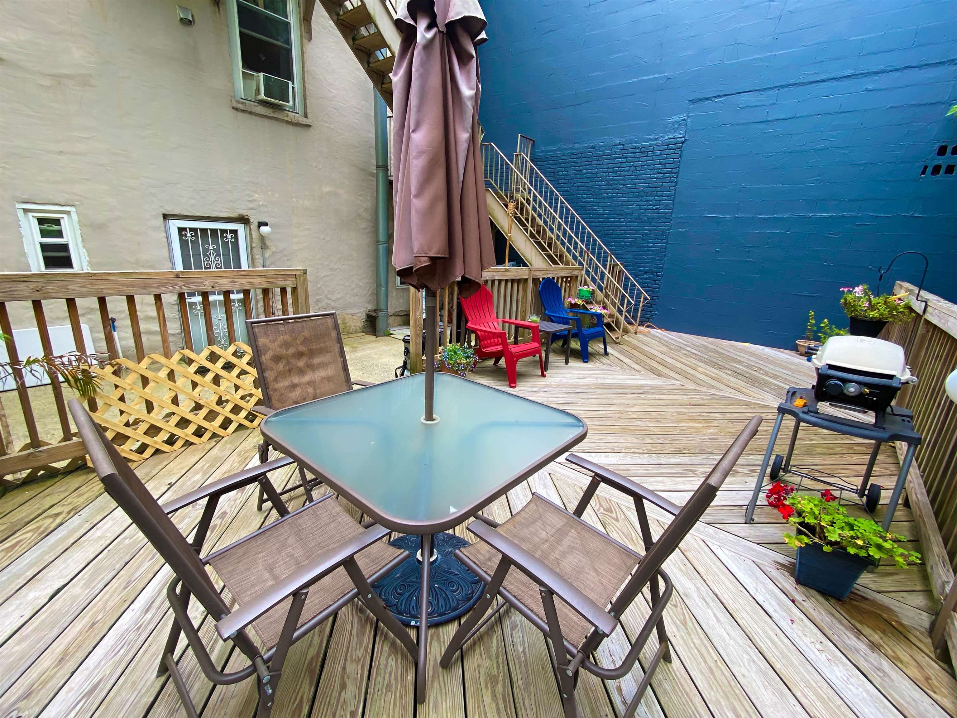 37 WEST 19TH ST Unit: 2