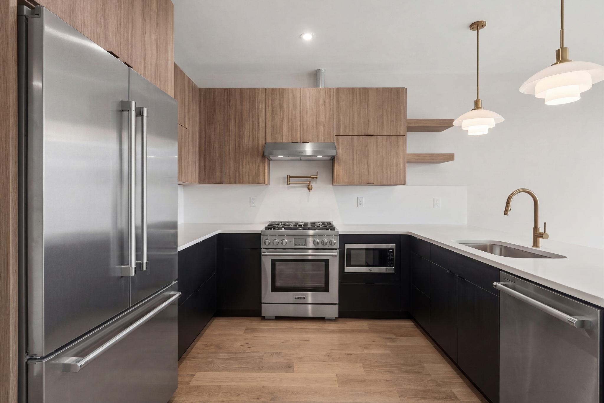 485 PALISADE AVE Unit: 3