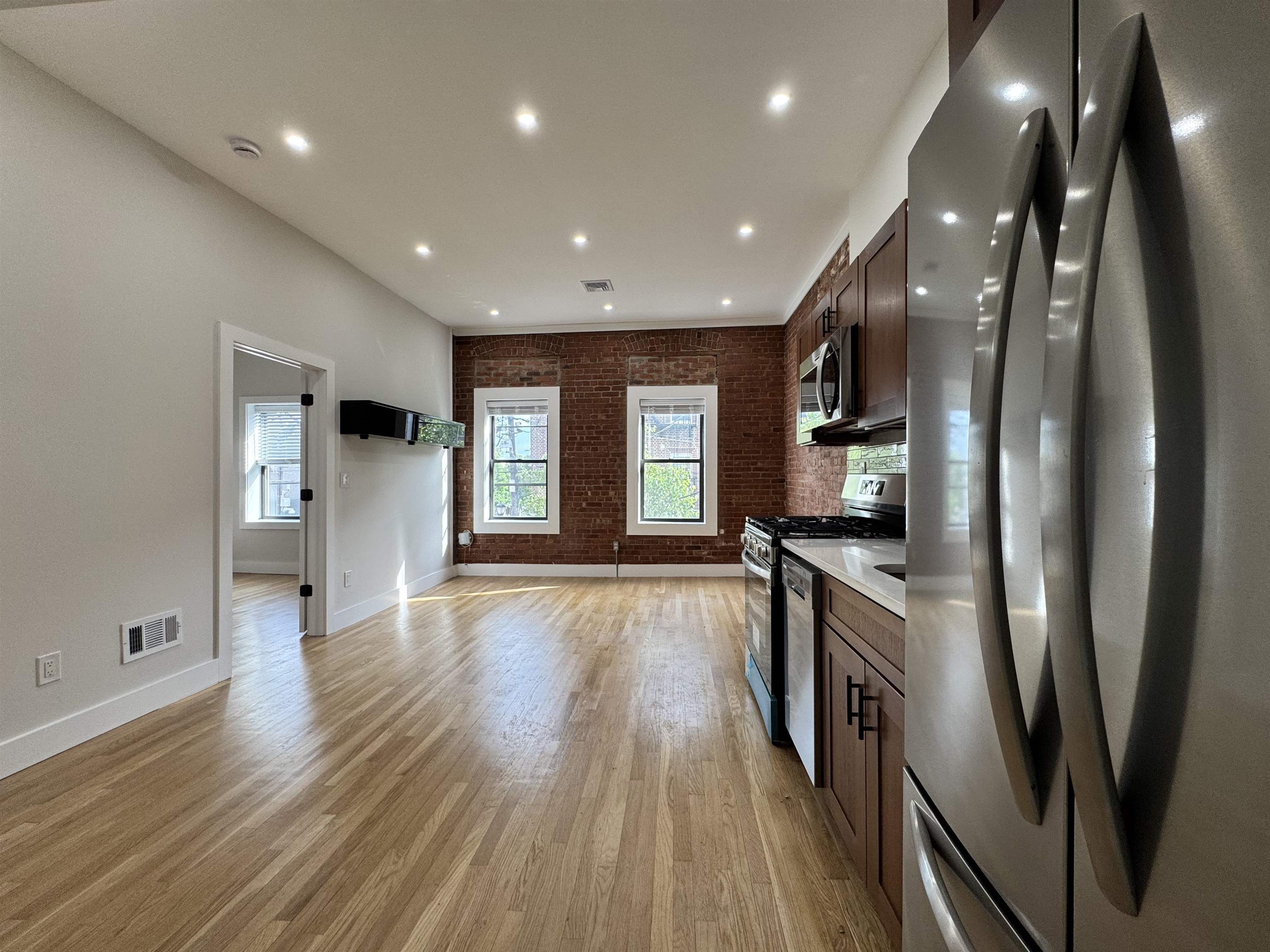 503 BERGENLINE AVE Unit: 2