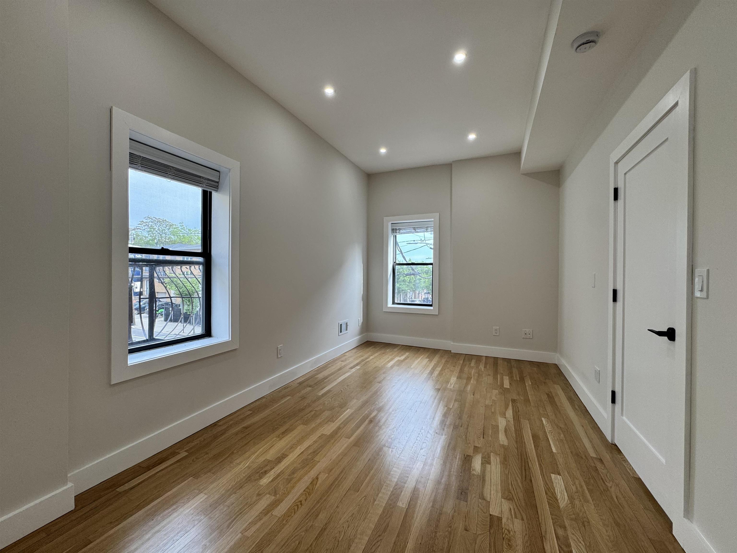 503 BERGENLINE AVE Unit: 2