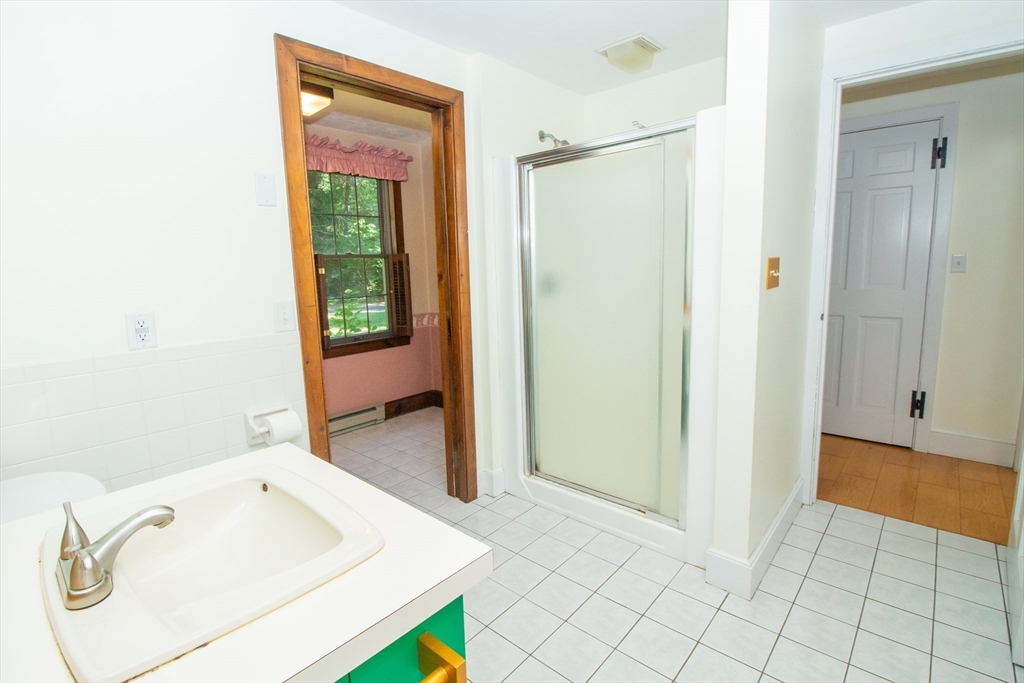 32 Mattapoisett Neck Rd