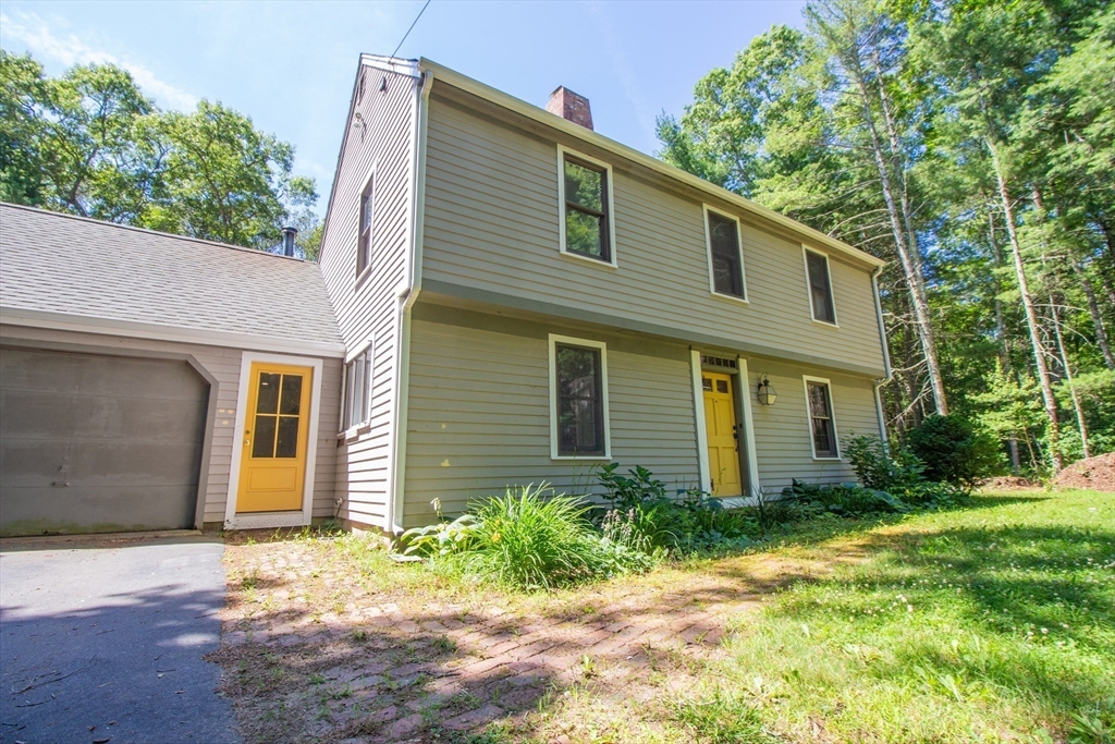32 Mattapoisett Neck Rd