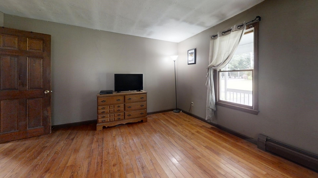 924 Walnut Plain Rd