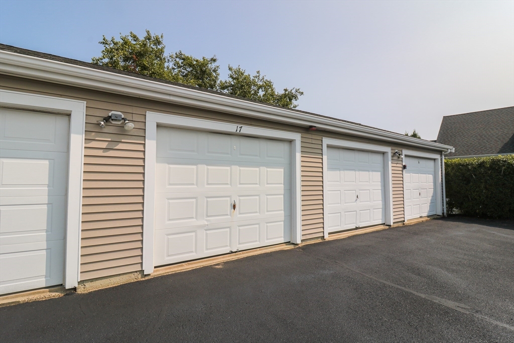 17 Bay Pointe Drive Ext # 17