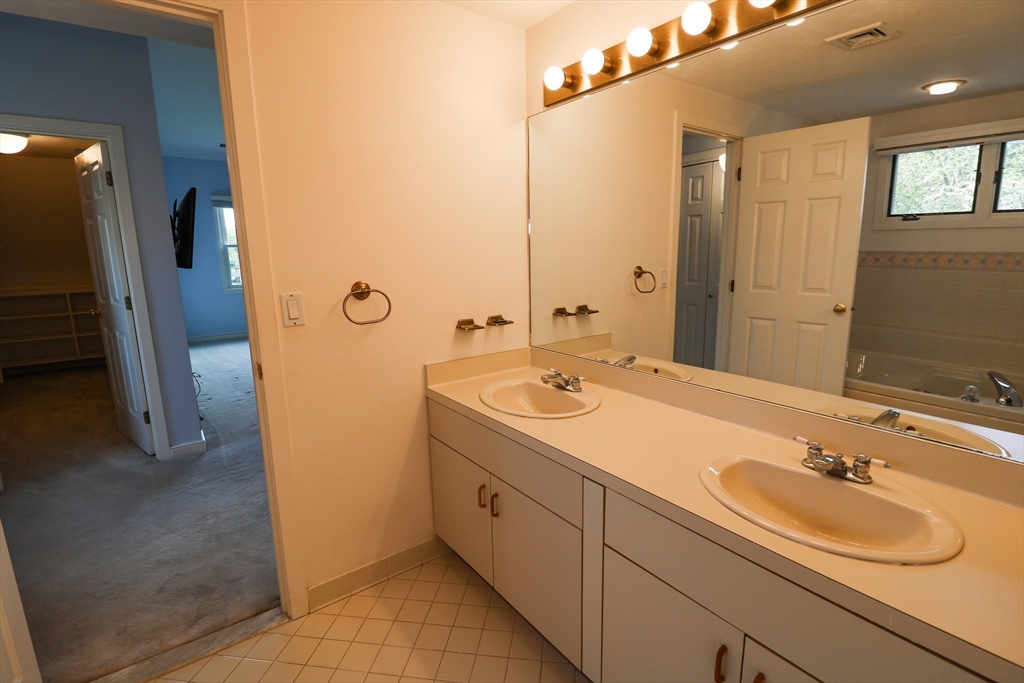 17 Bay Pointe Drive Ext # 17