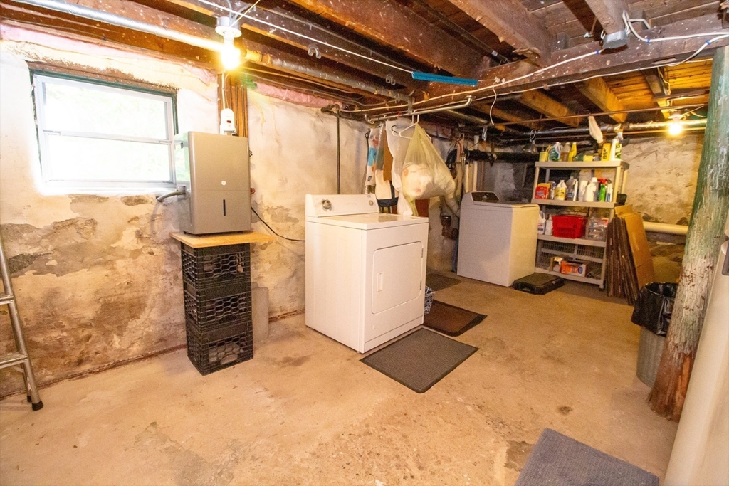 42 Dalton St