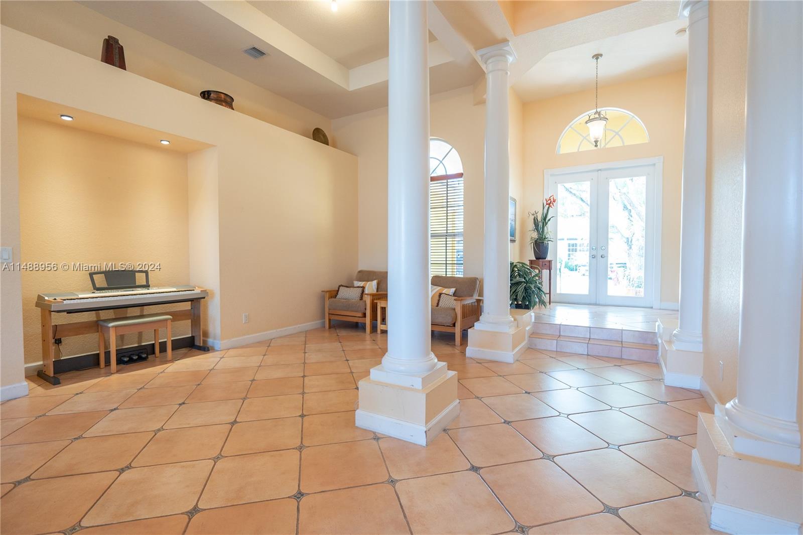 3678 Spanish Oak Pt