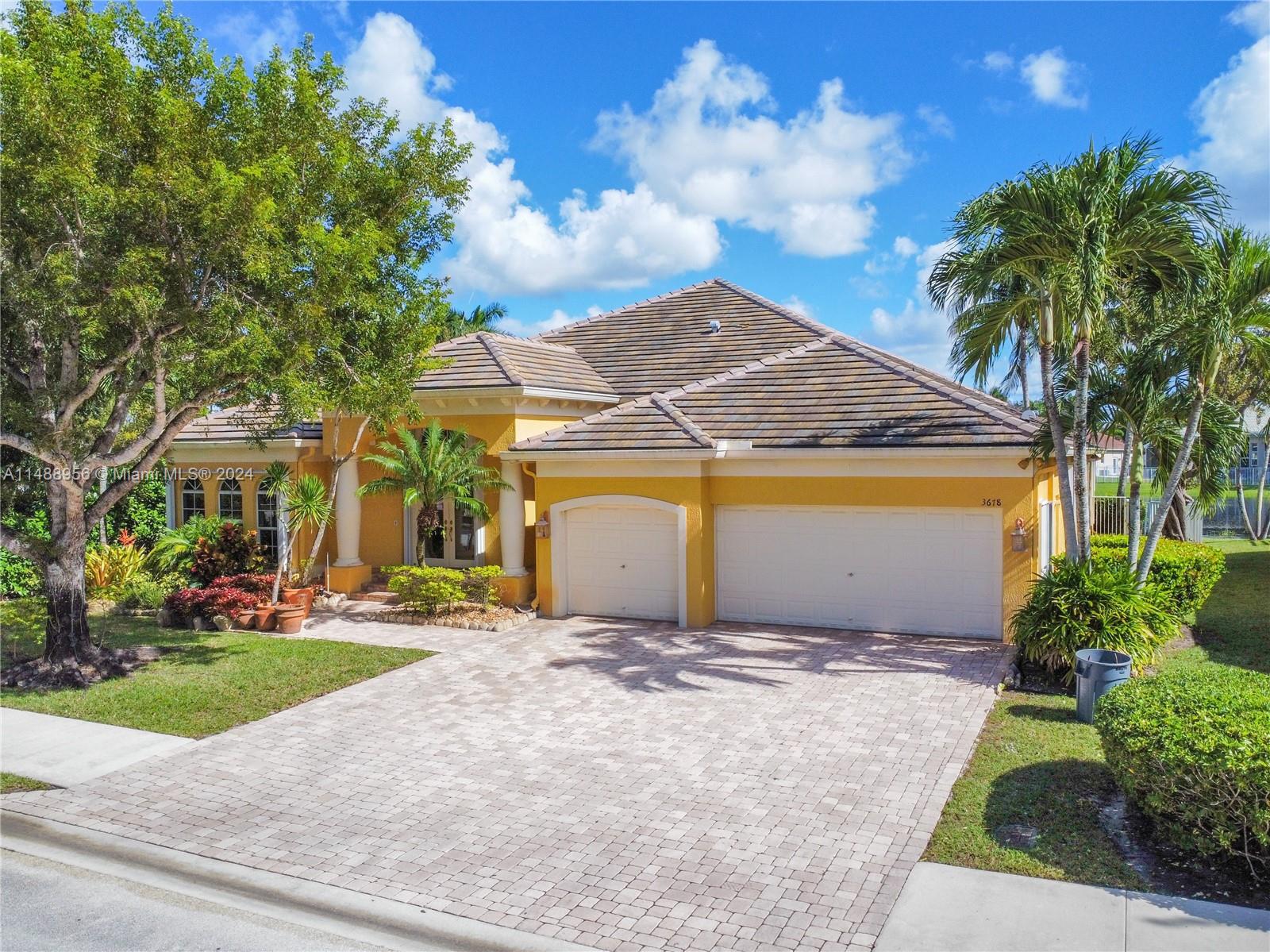 3678 Spanish Oak Pt