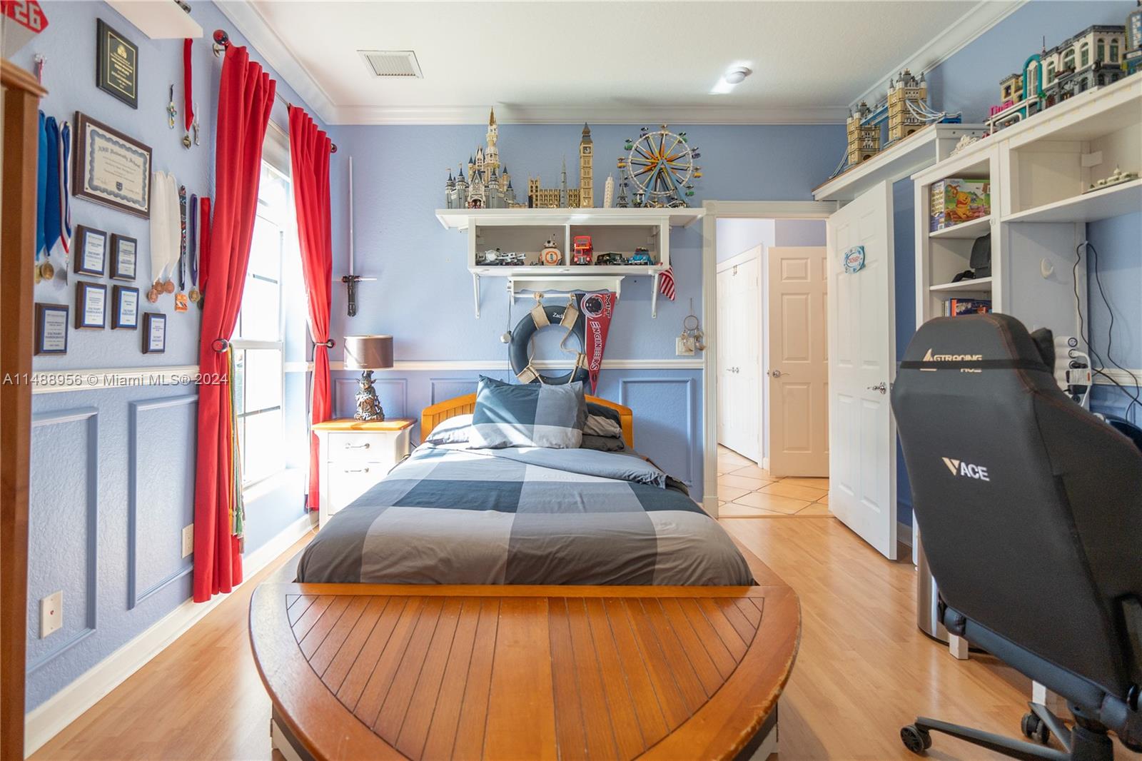 3678 Spanish Oak Pt