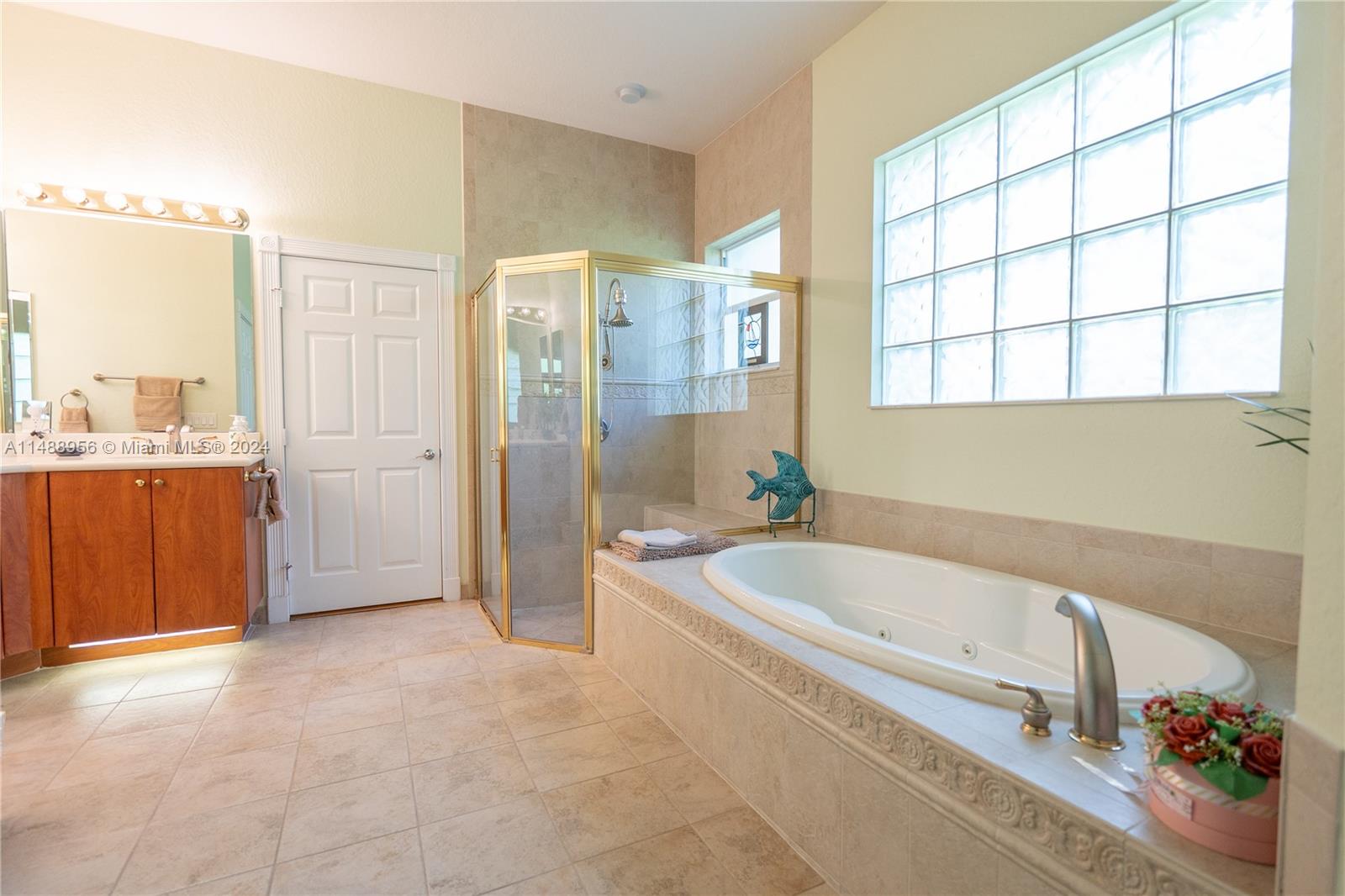3678 Spanish Oak Pt