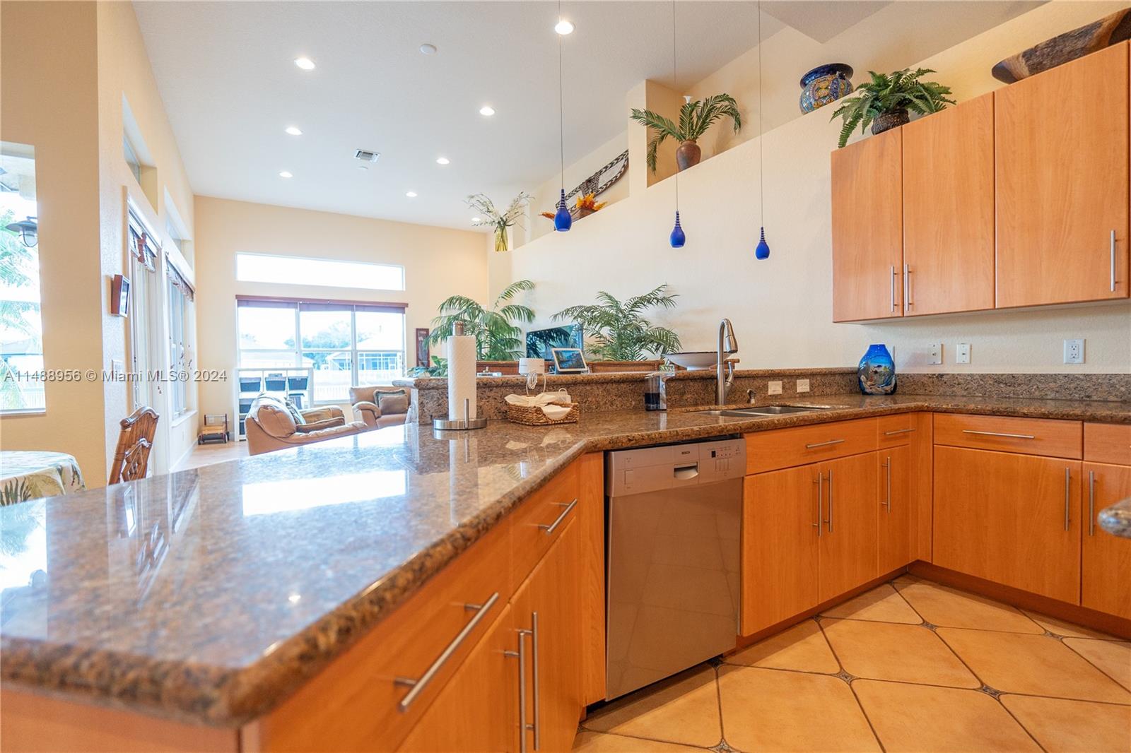 3678 Spanish Oak Pt