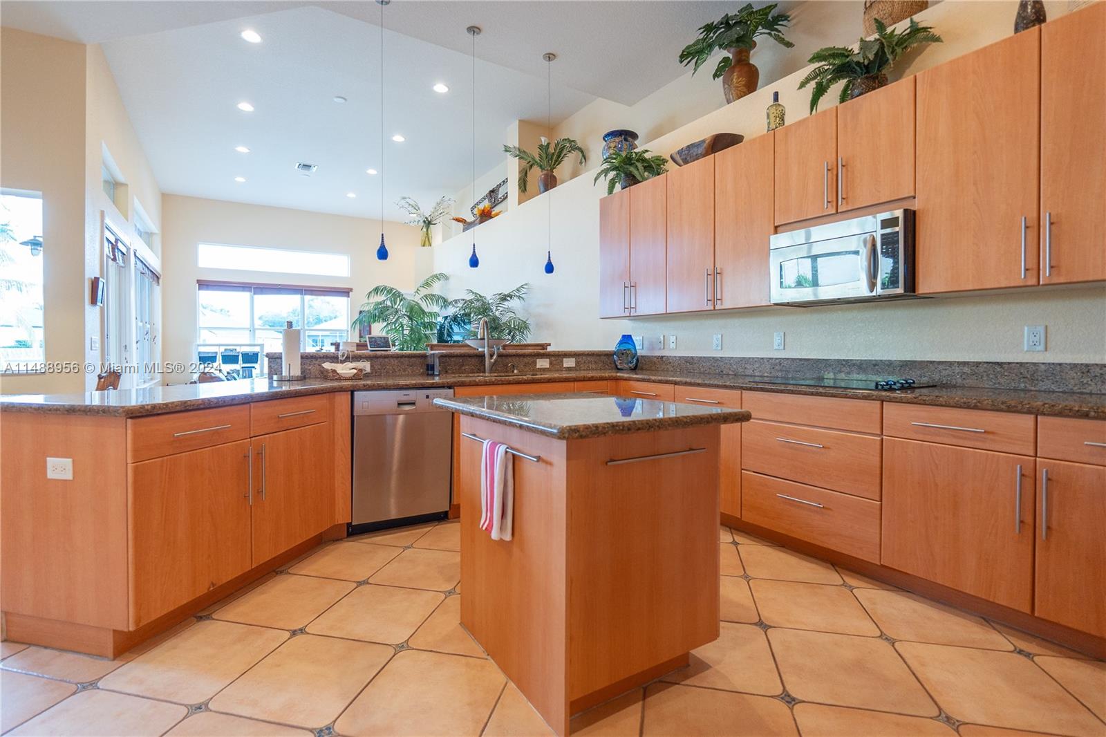 3678 Spanish Oak Pt