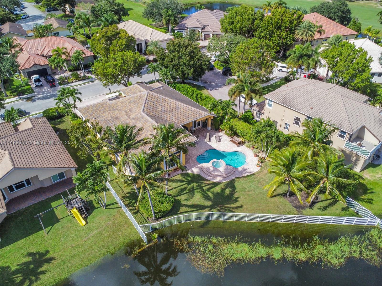 3678 Spanish Oak Pt
