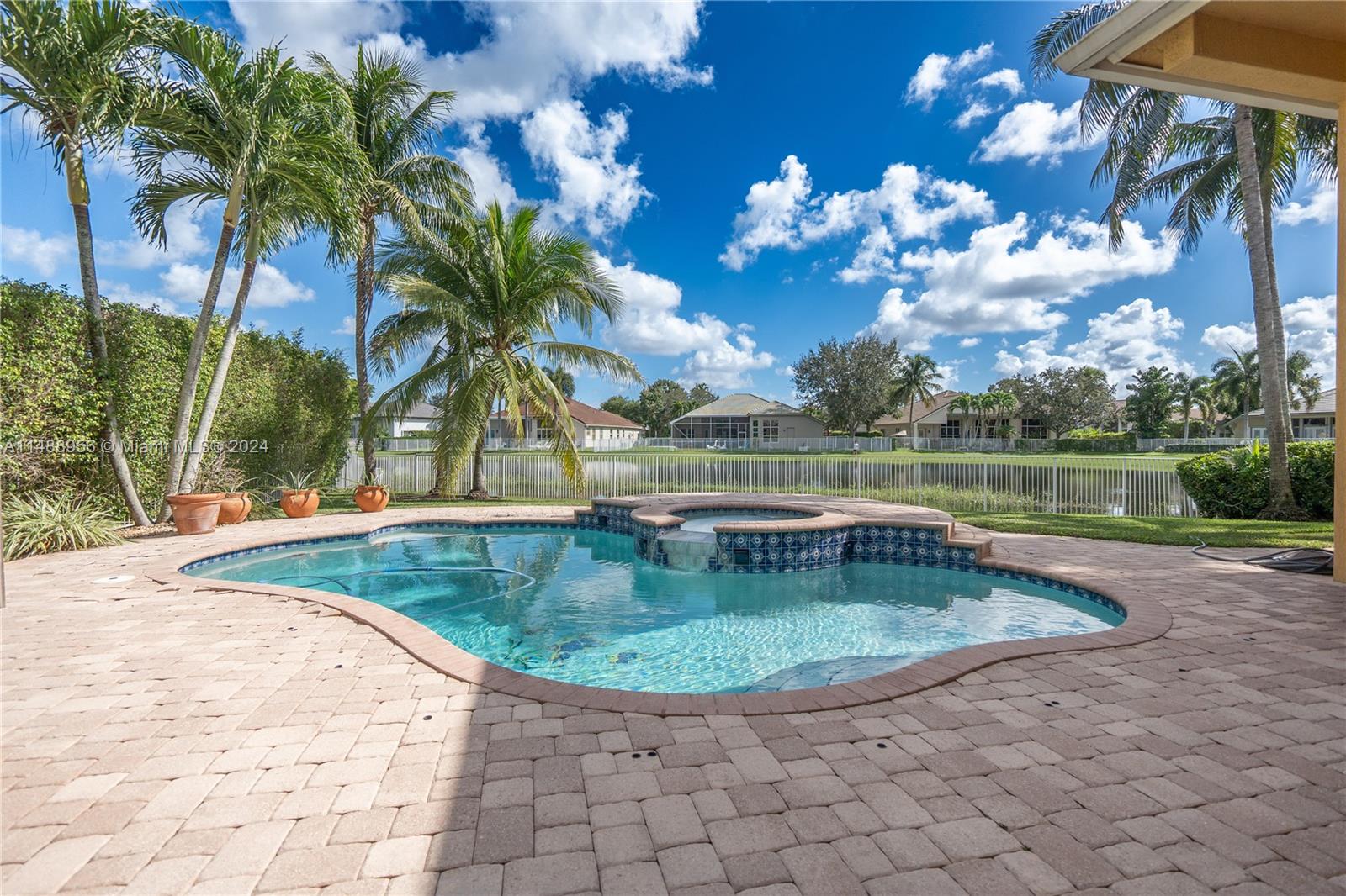 3678 Spanish Oak Pt
