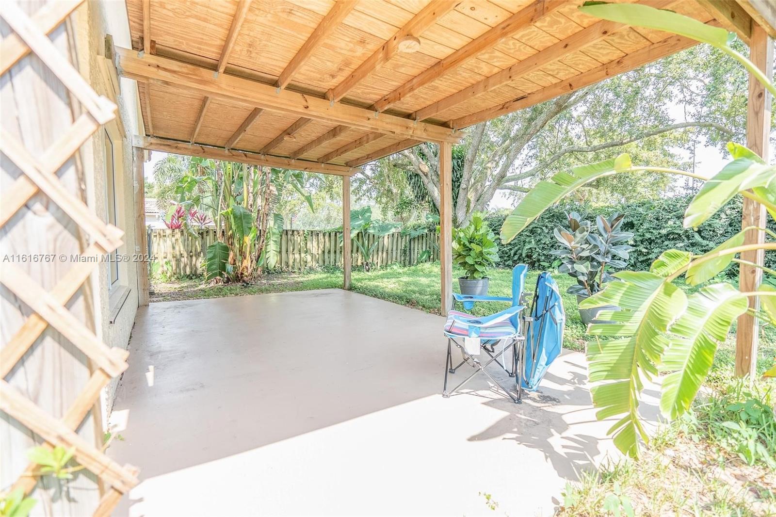 2675 Oak Park Cir # 2675