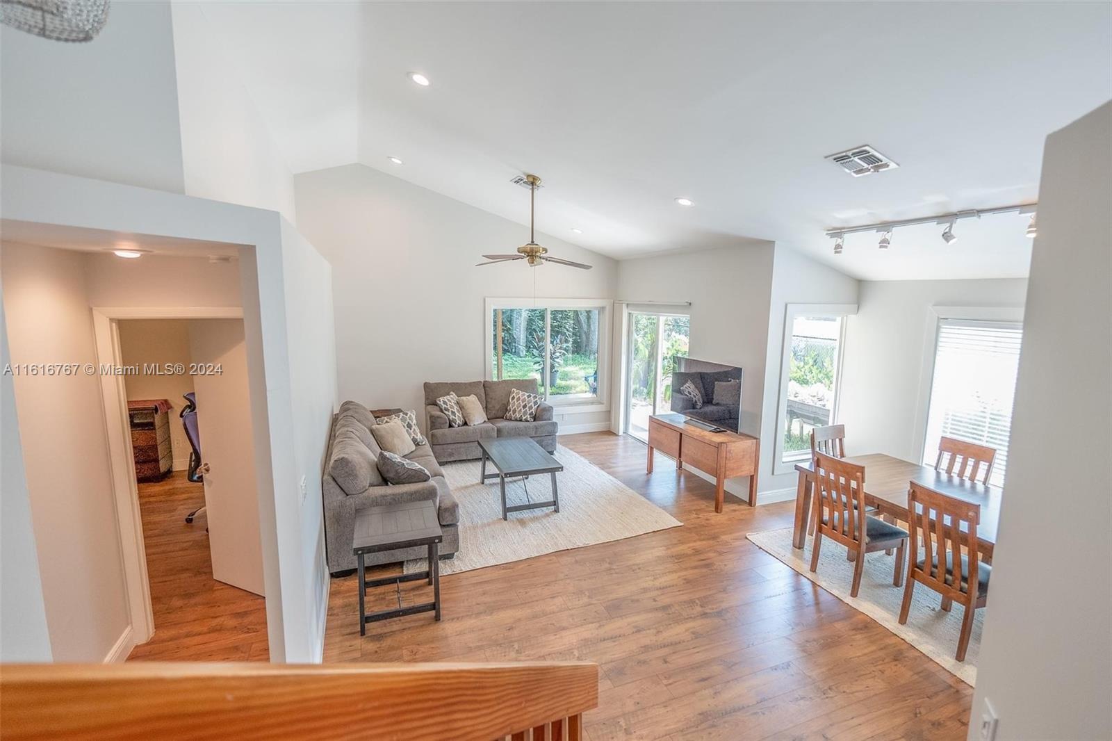 2675 Oak Park Cir # 2675