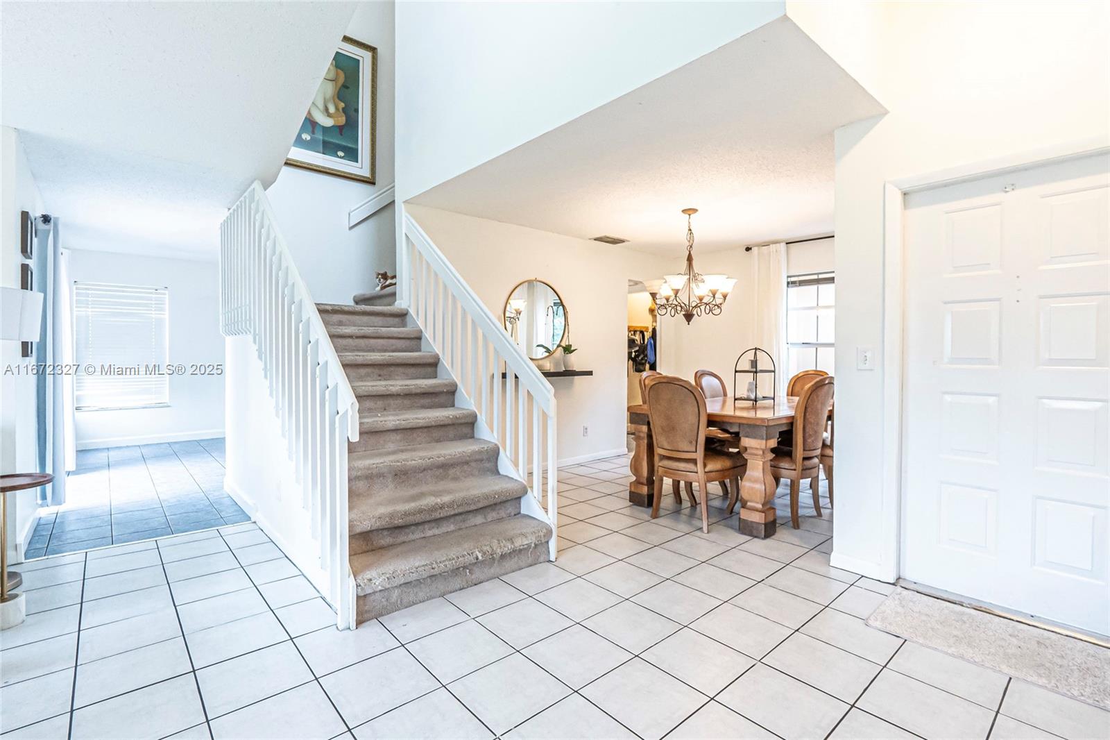 2913 Myrtle Oak Cir