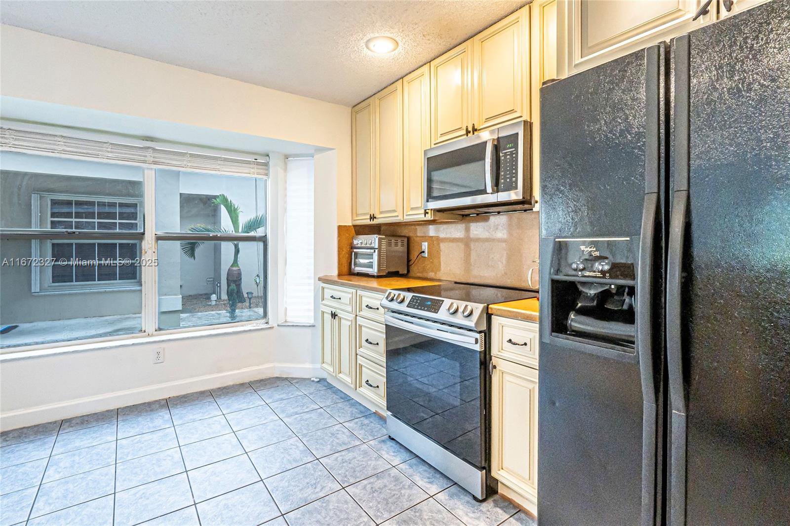 2913 Myrtle Oak Cir