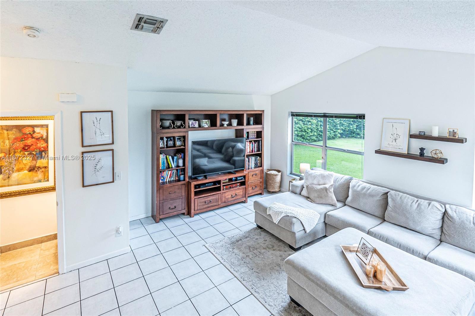 2913 Myrtle Oak Cir