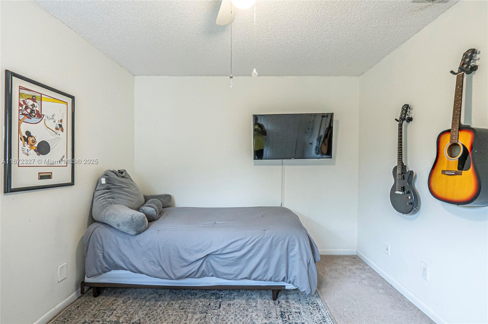 2913 Myrtle Oak Cir