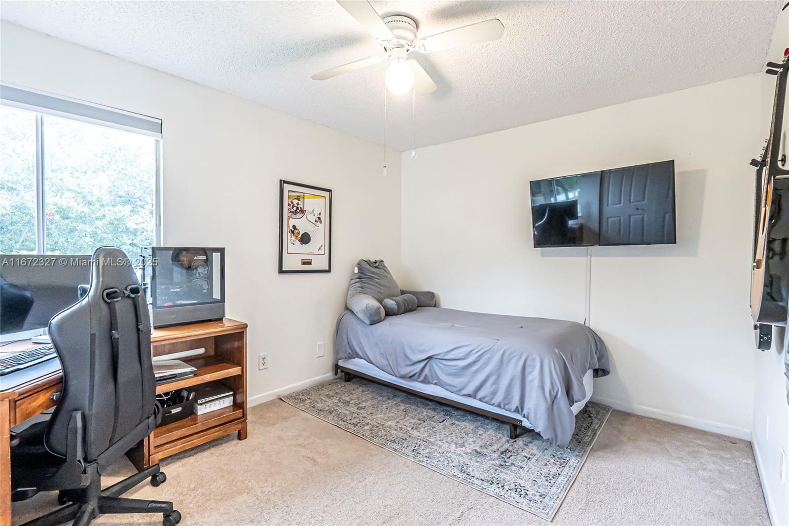 2913 Myrtle Oak Cir