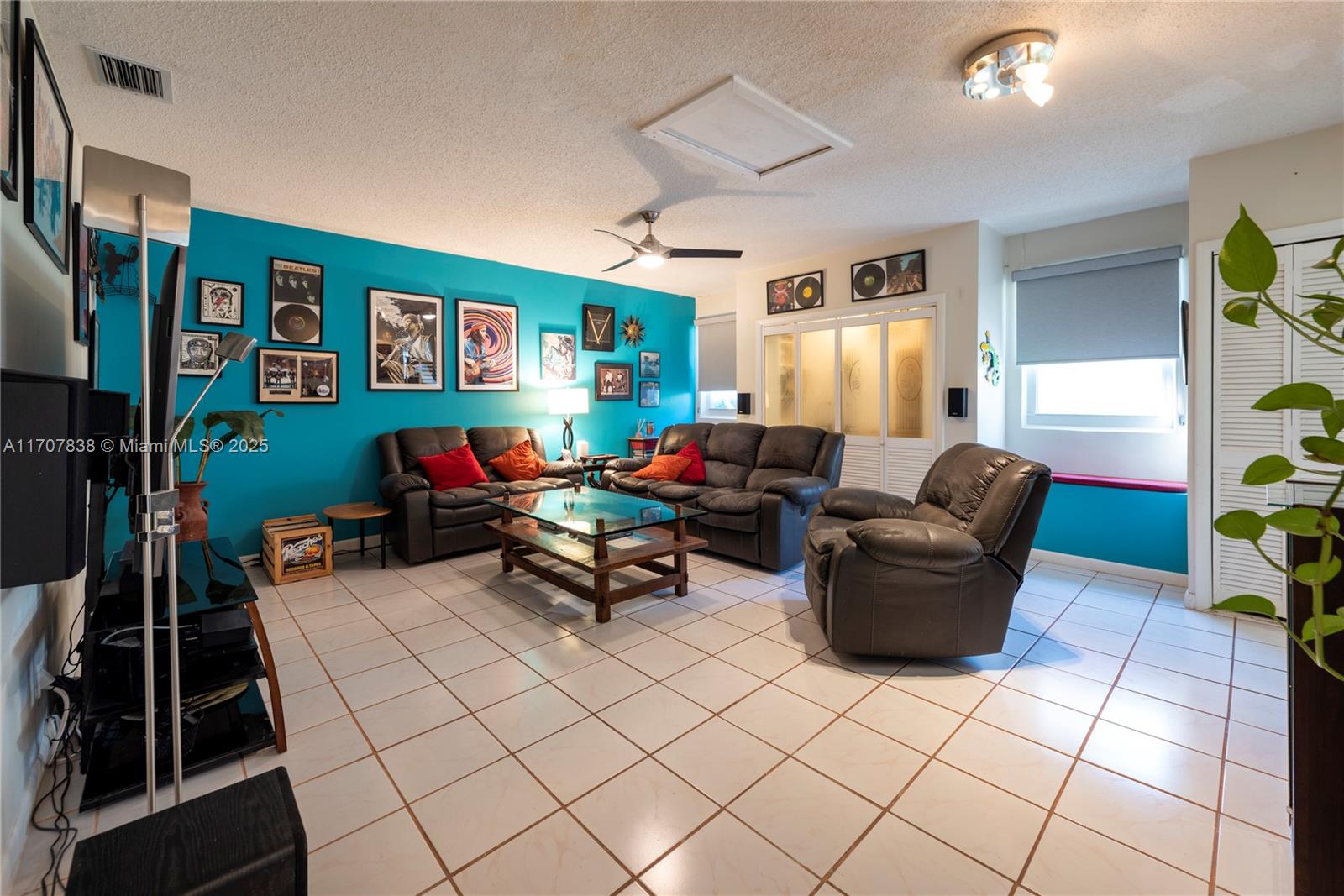 2937 Quail Run Ln