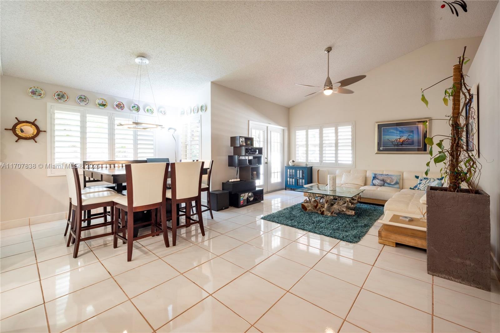 2937 Quail Run Ln