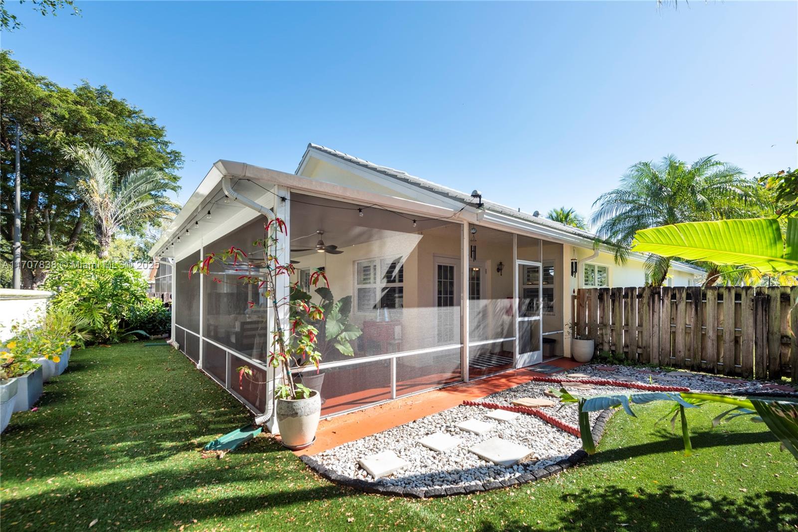 2937 Quail Run Ln