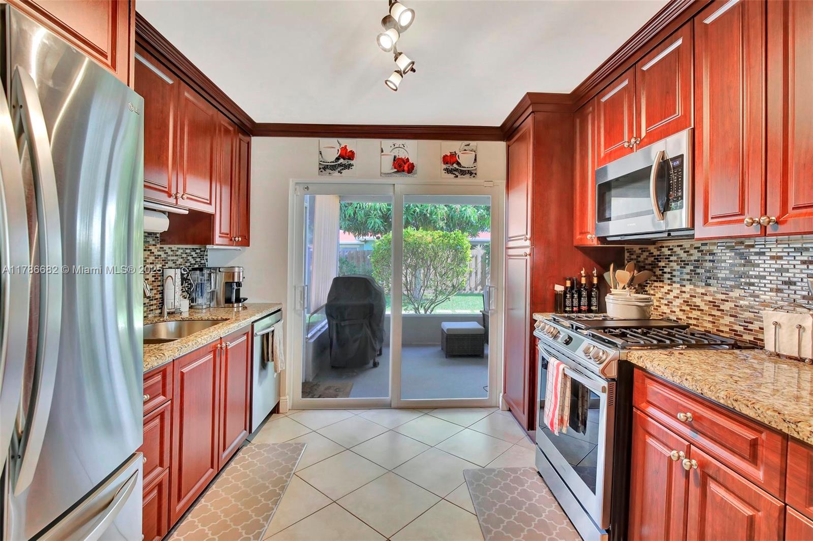 9001 NW 25th St