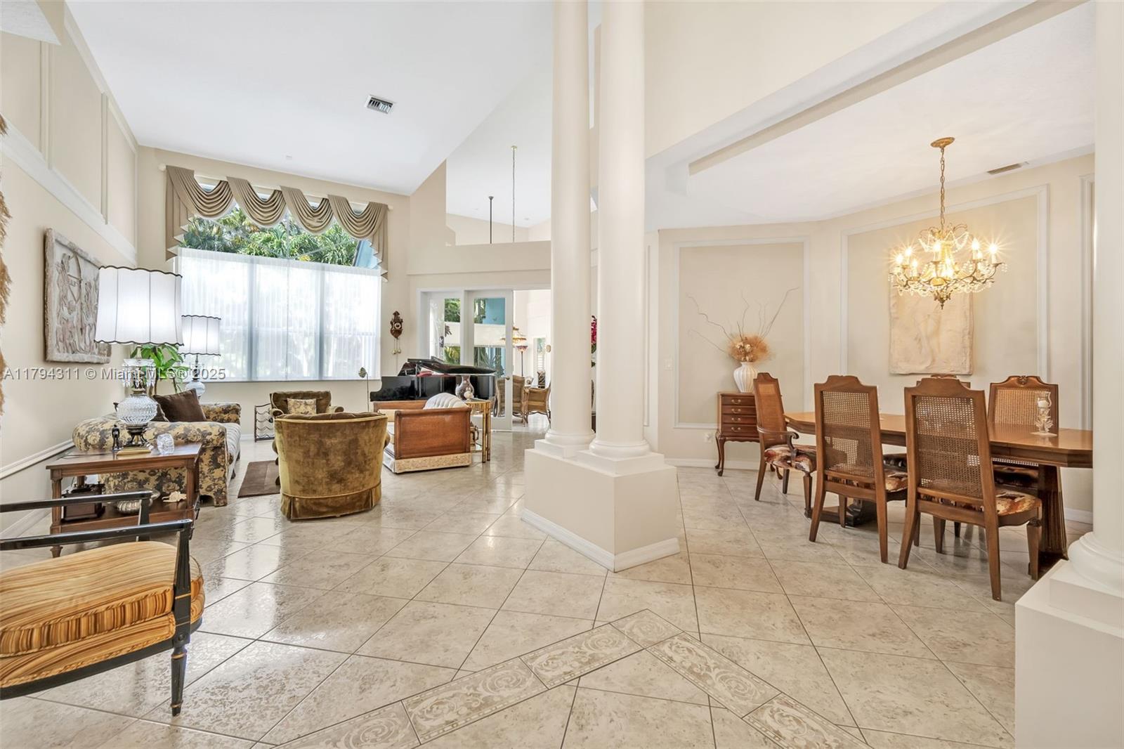 4123 W Lake Estates Dr