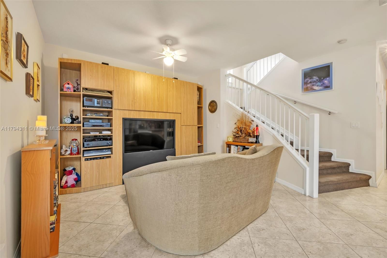 4123 W Lake Estates Dr