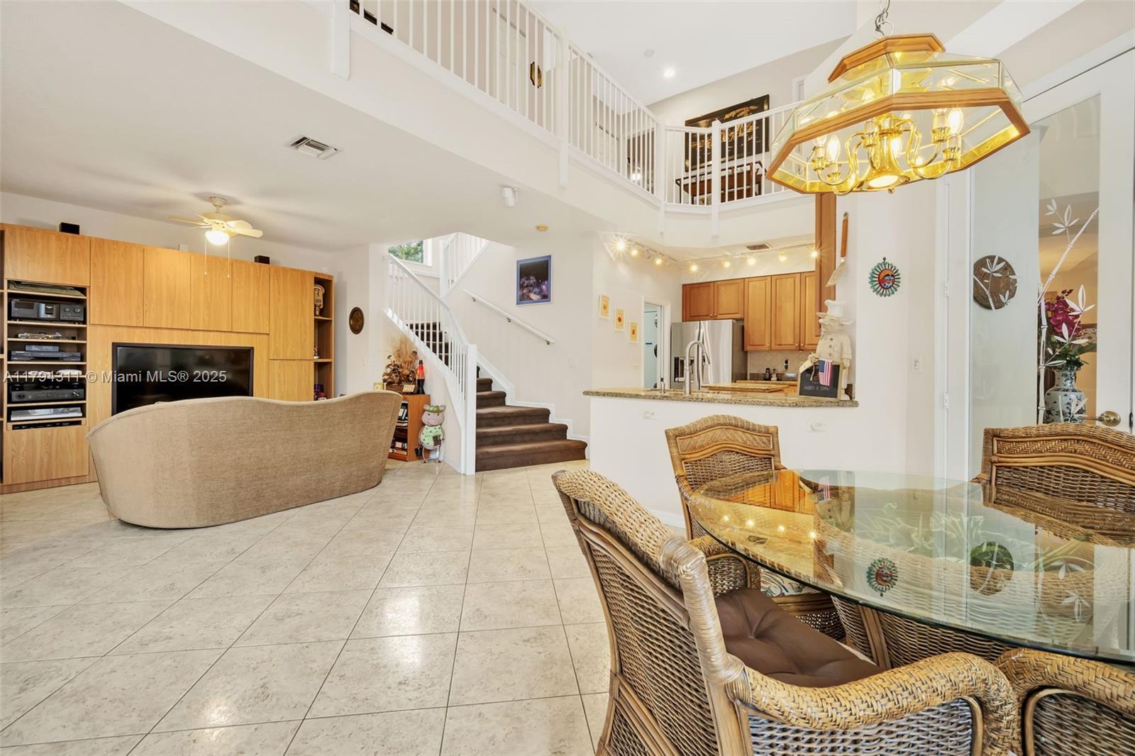 4123 W Lake Estates Dr
