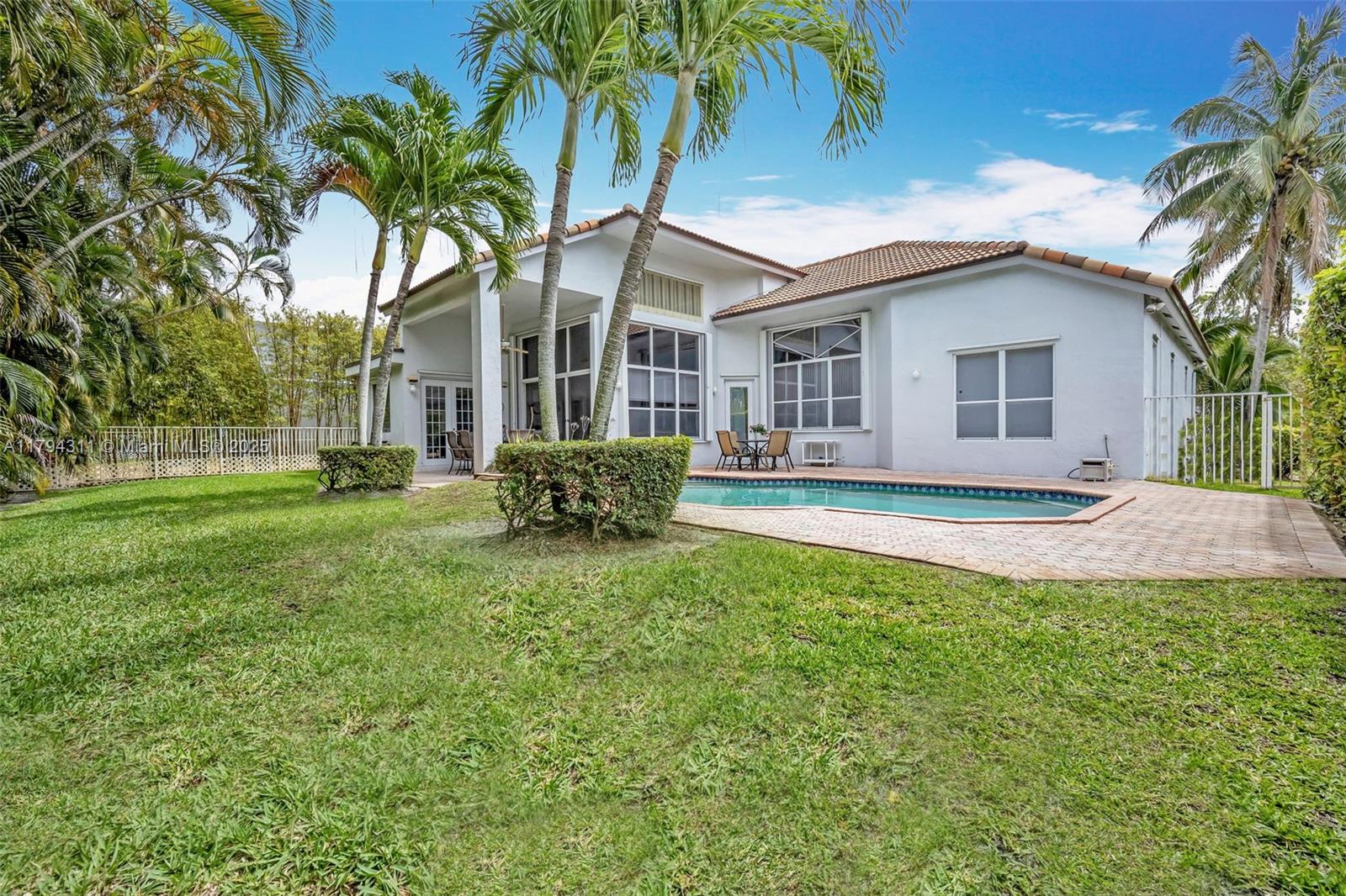 4123 W Lake Estates Dr